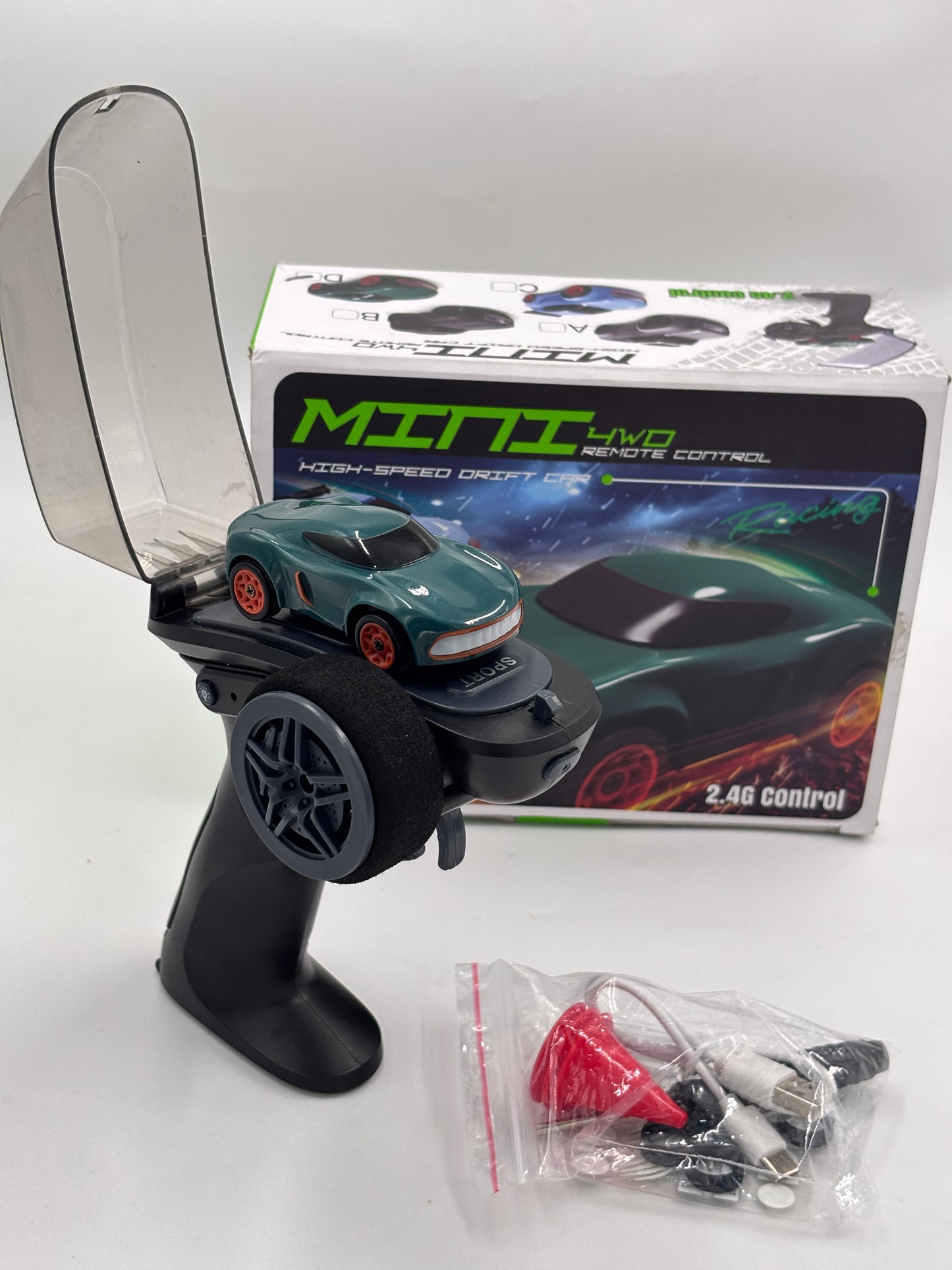 🚗💨 Mini RC Drift Car – High-Speed Remote Control Racing Toy 🛞🟧⚪