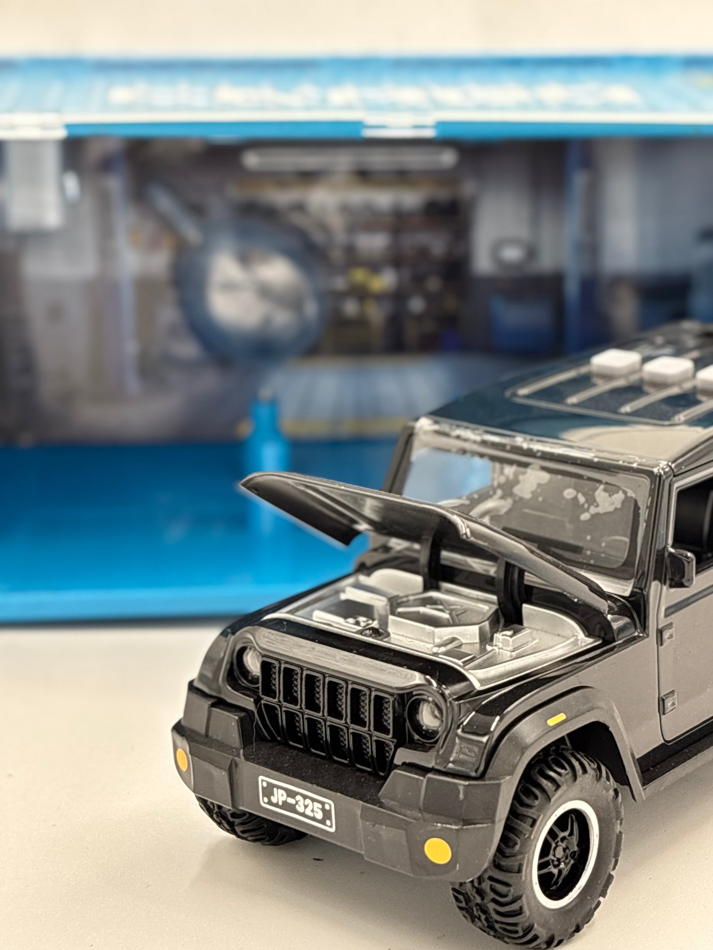 🚙 Premium Mahindra Thar Metal Toy Car with Display Garage & Realistic Smoke Function
